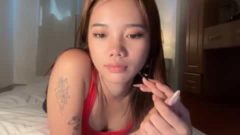 Snapshot of monikaisay chatting on 01.19.26 isay online show from 01.19.26