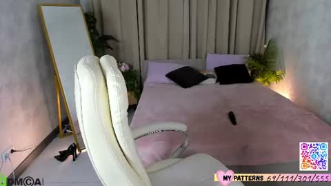Snapshot of monikamartinez chatting on 06.30.26 MoniKa online show from 06.30.26