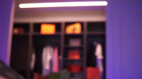 Snapshot of monique_celeste chatting on 10.09.25 Moni online show from 10.09.25