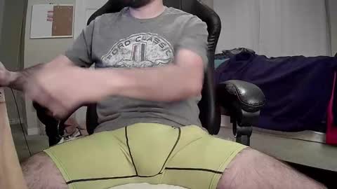 Snapshot of monkey_4u chatting on 10.13.25 monkey_4u online show from 10.13.25