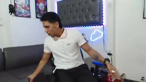 Snapshot of monkey_uchiha77 chatting on 02.12.25 simon dice online show from 02.12.25