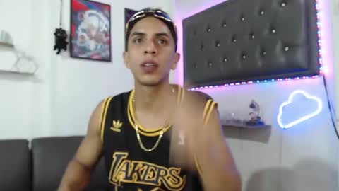 Snapshot of monkey_uchiha77 chatting on 03.05.25 simon dice online show from 03.05.25