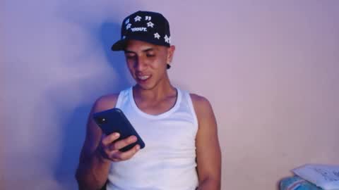 Snapshot of monkey_uchiha77 chatting on 10.08.25 simon dice online show from 10.08.25