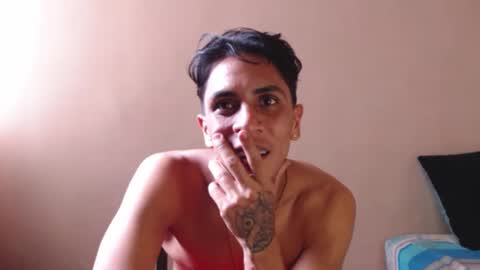 Snapshot of monkey_uchiha77 chatting on 10.11.25 simon dice online show from 10.11.25