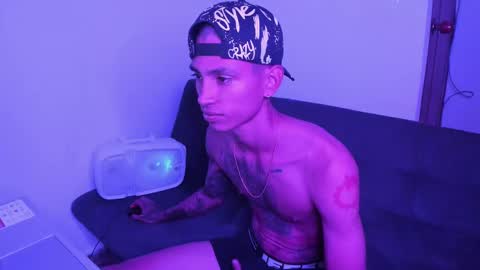 Snapshot of monkeyd_66 chatting on 12.17.24 monkeyd_66 online show from 12.17.24