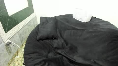 Snapshot of monkeyd_66 chatting on 02.09.25 monkeyd_66 online show from 02.09.25