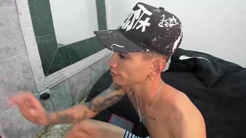 Snapshot of monkeyd_66 chatting on 02.21.25 monkeyd_66 online show from 02.21.25