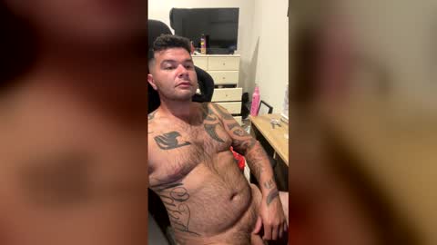 Snapshot of monkeydward chatting on 01.17.26 monkeydward online show from 01.17.26