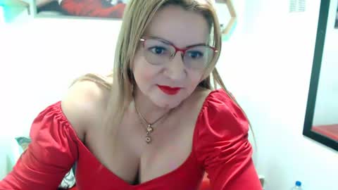 monserrat_diva online show from 06.20.26