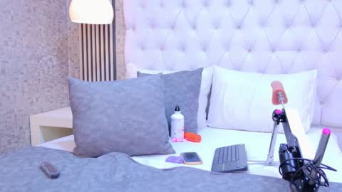 MonserratPeter online show from 12.13.25