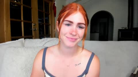 Snapshot of monslifex chatting on 02.09.25 Mons life online show from 02.09.25