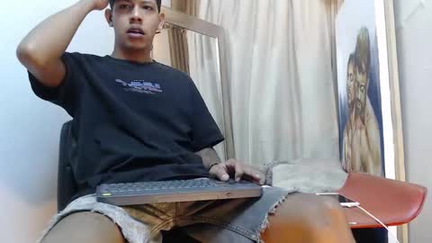 Snapshot of monsoon_the_best chatting on 11.03.25 monsoon_the_best online show from 11.03.25