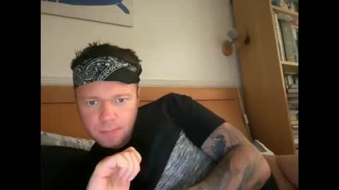 Snapshot of monster_d_ chatting on 10.07.25 Monster D online show from 10.07.25