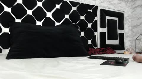 Snapshot of monsterhole91 chatting on 02.18.25 Linda Darling online show from 02.18.25