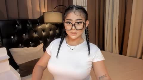 Snapshot of monstrouscockdivaontop chatting on 01.25.25 Ruthie online show from 01.25.25