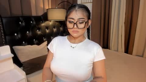 Snapshot of monstrouscockdivaontop chatting on 01.25.25 Ruthie online show from 01.25.25