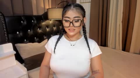 Snapshot of monstrouscockdivaontop chatting on 01.25.25 Ruthie online show from 01.25.25