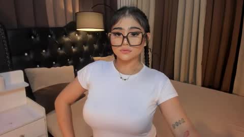 Snapshot of monstrouscockdivaontop chatting on 01.28.25 Ruthie online show from 01.28.25