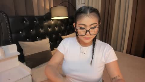 Snapshot of monstrouscockdivaontop chatting on 01.29.25 Ruthie online show from 01.29.25