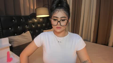 Snapshot of monstrouscockdivaontop chatting on 01.30.25 Ruthie online show from 01.30.25