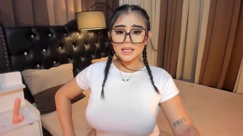 Snapshot of monstrouscockdivaontop chatting on 02.02.25 Ruthie online show from 02.02.25