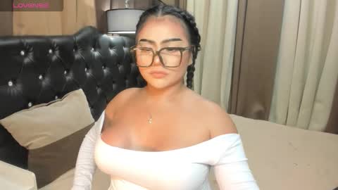 Snapshot of monstrouscockdivaontop chatting on 09.13.25 Ruthie online show from 09.13.25