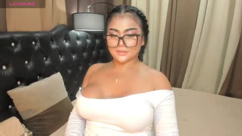 Snapshot of monstrouscockdivaontop chatting on 09.27.25 Ruthie online show from 09.27.25