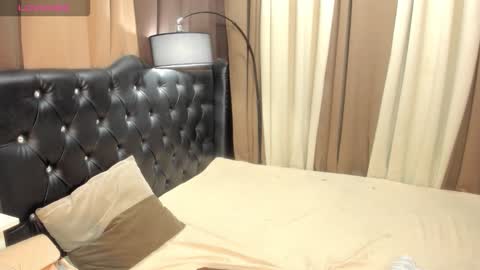 Snapshot of monstrouscockdivaontop chatting on 09.29.25 Ruthie online show from 09.29.25