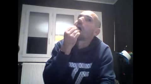 Snapshot of montmasse chatting on 04.05.26 montmasse online show from 04.05.26