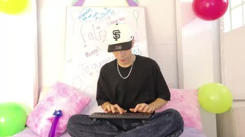 Snapshot of monyel_blake chatting on 06.06.26 online show from 06.06.26