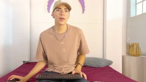 Snapshot of monyel_blake chatting on 06.25.26 online show from 06.25.26
