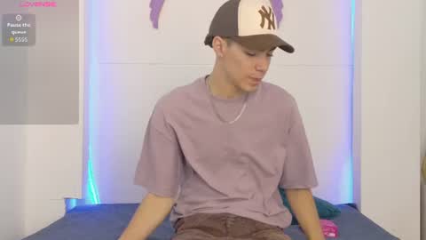 Snapshot of monyel_blake chatting on 07.22.26 online show from 07.22.26