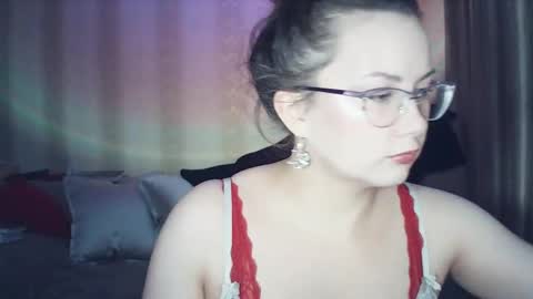 moodiemira online show from 03.21.26