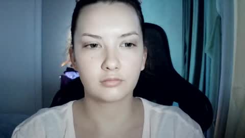 moodiemira online show from 06.06.26