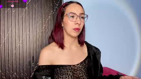 moolly_evanz online show from 04.20.26