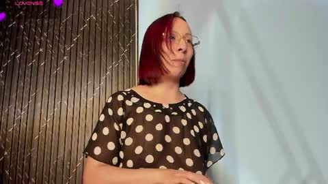 moolly_evanz online show from 07.03.26