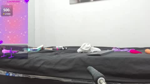 Snapshot of moon78max chatting on 09.24.25 moon78max online show from 09.24.25