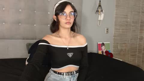 Elizabeth  online show from 10.09.25