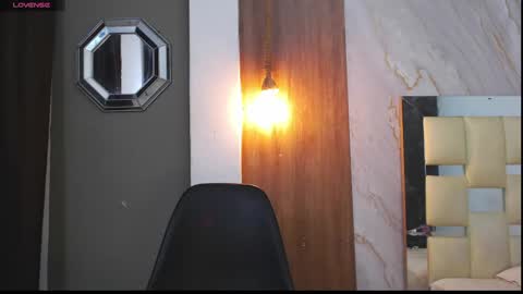 moon_and_fire_ online show from 04.26.26