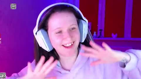 Lola online show from 12.13.25