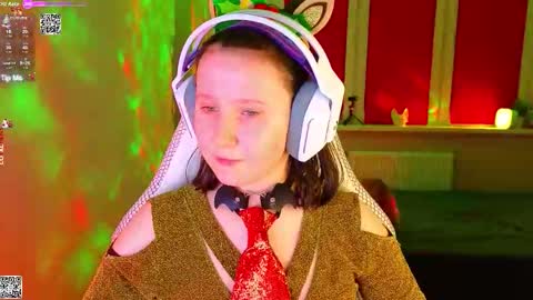 Lola online show from 12.15.25