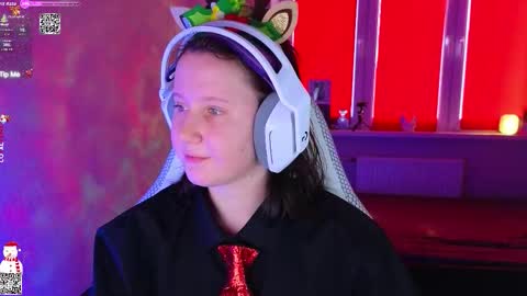 Lola online show from 12.16.25