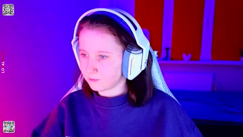 Snapshot of moon_avengers chatting on 01.15.26 Lola online show from 01.15.26