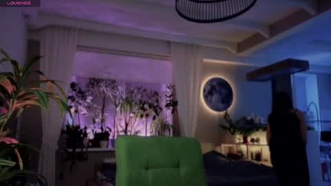 Luna  online show from 12.04.24