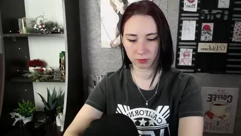 Snapshot of moon_foxy_ chatting on 01.14.26 Diana online show from 01.14.26