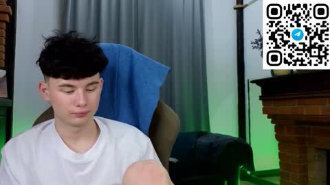 moon_gloww online show from 02.18.26