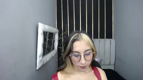 MOON SHUT online show from 03.09.26