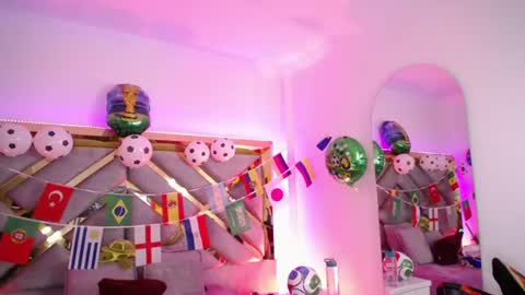 Moon Water   online show from 06.12.26