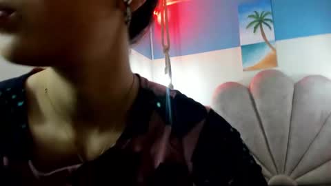 Snapshot of moon_winy chatting on 10.08.25 Winy online show from 10.08.25