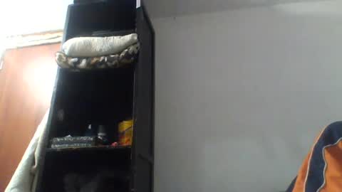 moonandzukko online show from 07.03.26
